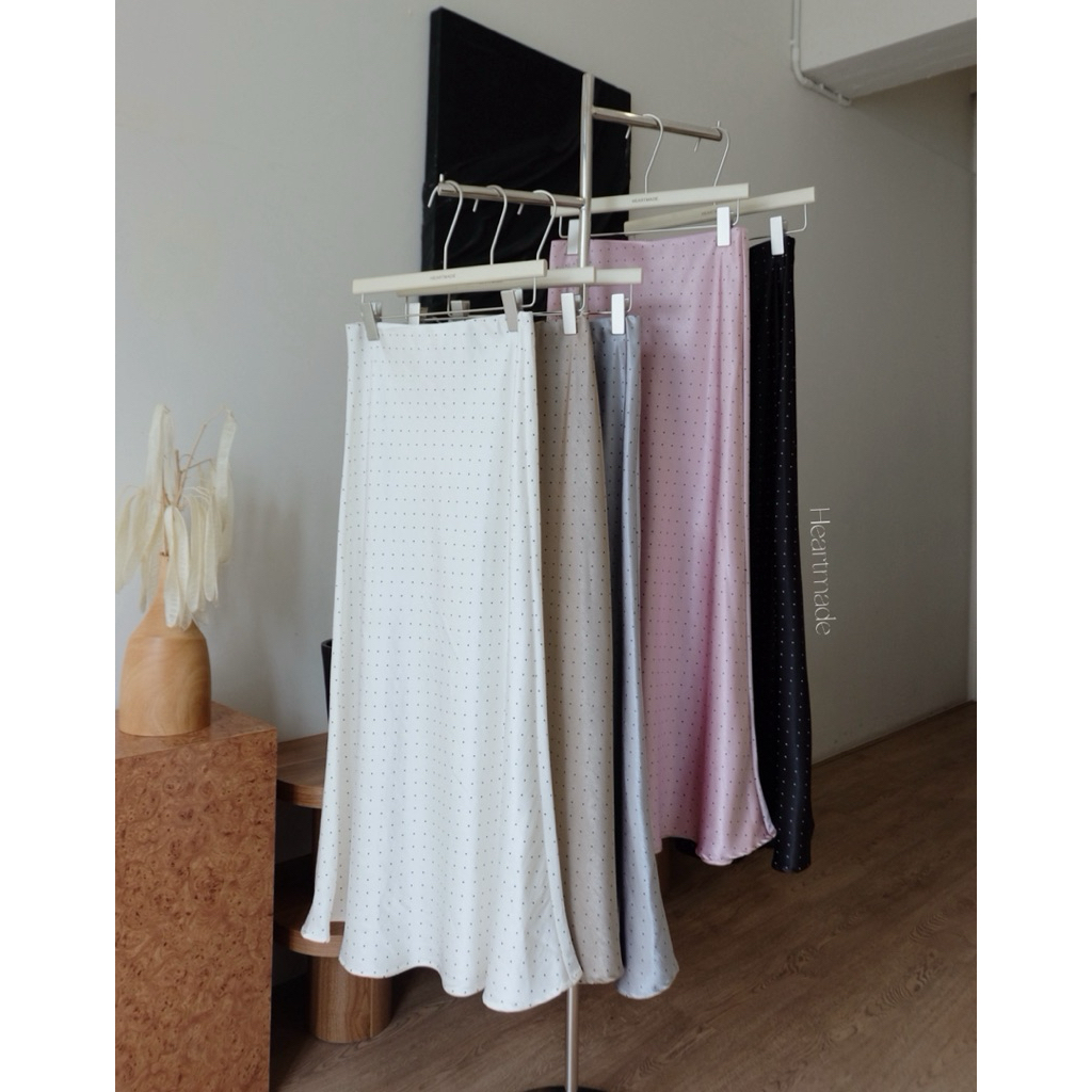 (A28) Heartmade - Polkadot Satin Skirt〰️🛋️ (สินค้าพร้อมส่ง) กระโปรงผ้าซาติน ลายจุดน่ารักมาก 🎀