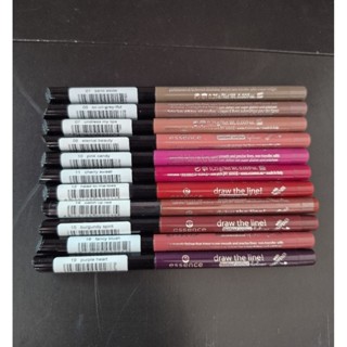 ดินสอเขียนขอบปากเนื้อครีมพร้อมกบปลายแท่ง