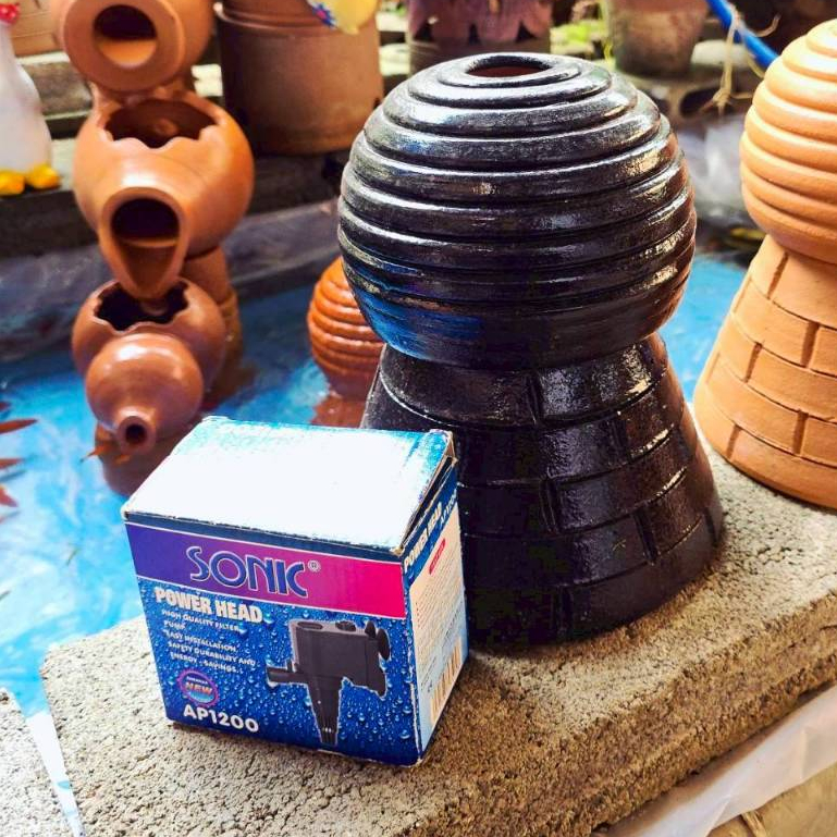 (ได้ 3 ชิ้น) โอ่งน้ำล้น ทรงขดหอย+ฐาน+ปั้ม AP1200  โอ่งน้ำล้นดินเผา สีดำ ตกแต่งอ่างปลา ตกแต่งสวน