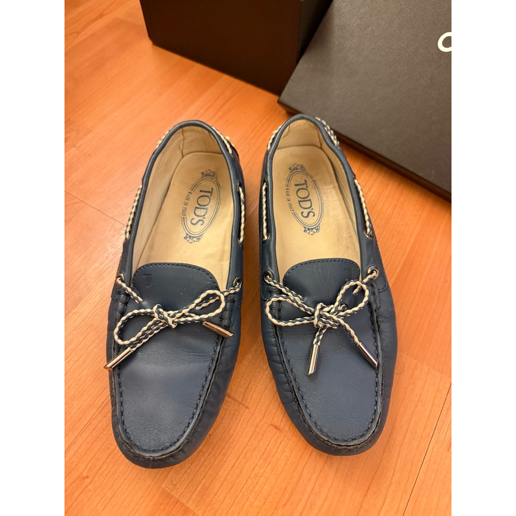 รองเท้า Tod’s มือสอง รับประกันแท้💯 Size 37 (23.5-24CM)