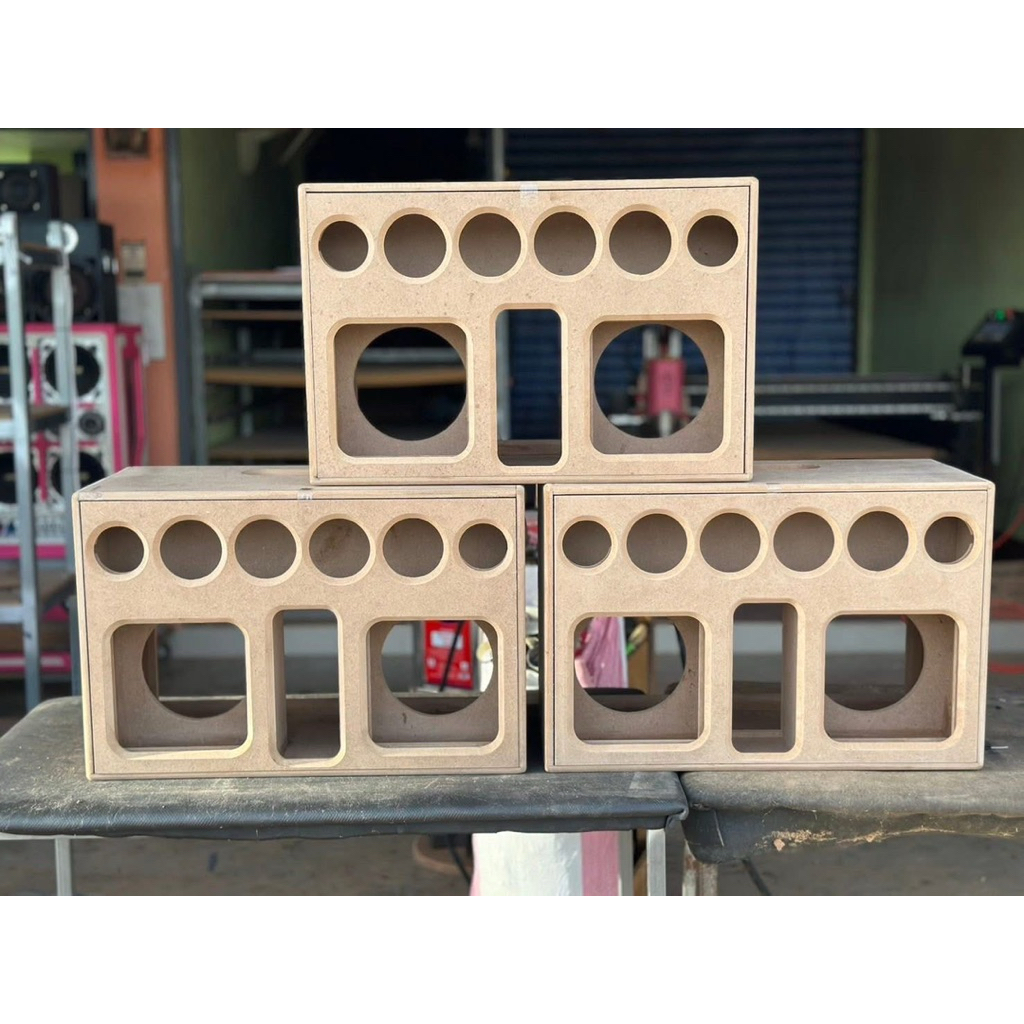 ตู้เปล่า แบนพาส8นิ้วคู่ กลาง4นิ้ว