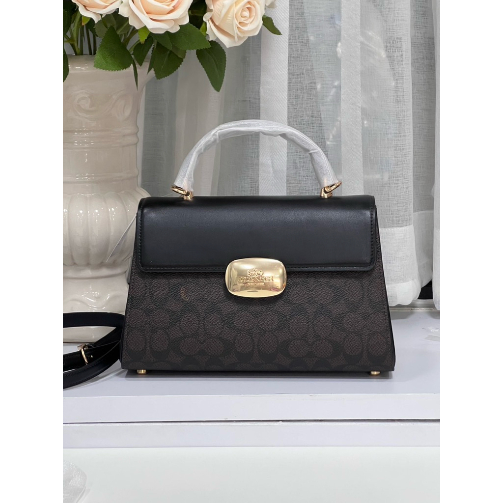 พร้อมส่ง✅✅ 🔥🔥🔥Coach Eliza Top Handle With Leather Covered Closure CW012 ขนาด10 1/2“ (L) x 6 3/4” (H)