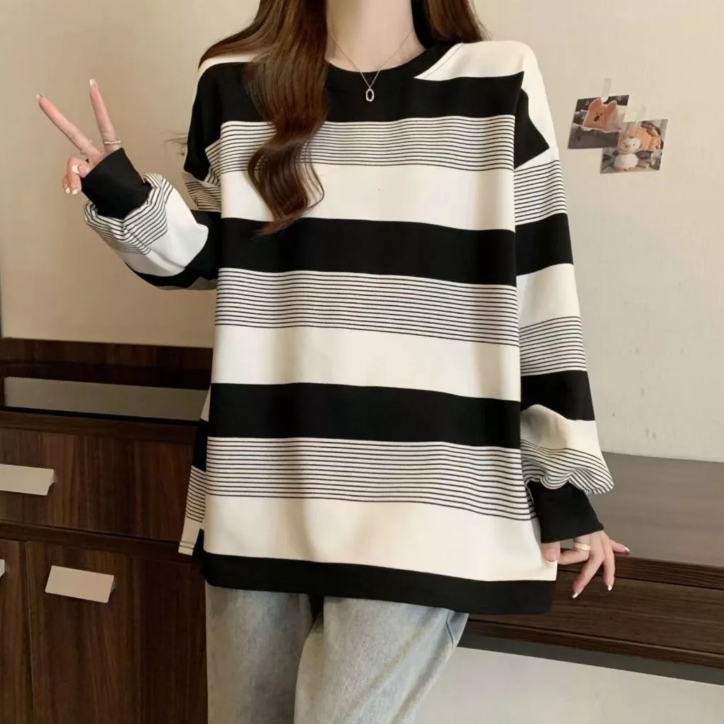 พร้อมส่งในไทย**เสื้อแขนยาวลายทางผ้าโพลี ทรงเกาหลี Y263
