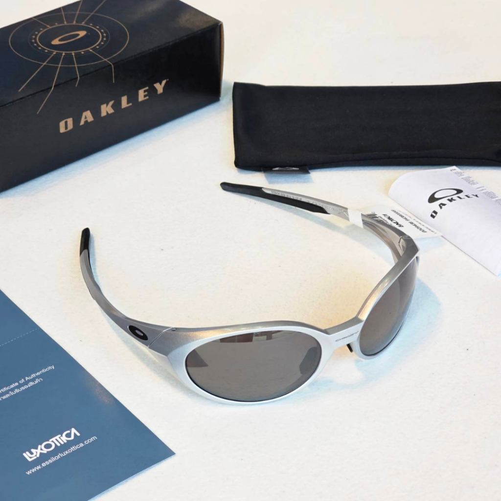 EYE JACKET REDUX F.SILVER L.PRIZM BLACK POLARIZED OO943805 137/58