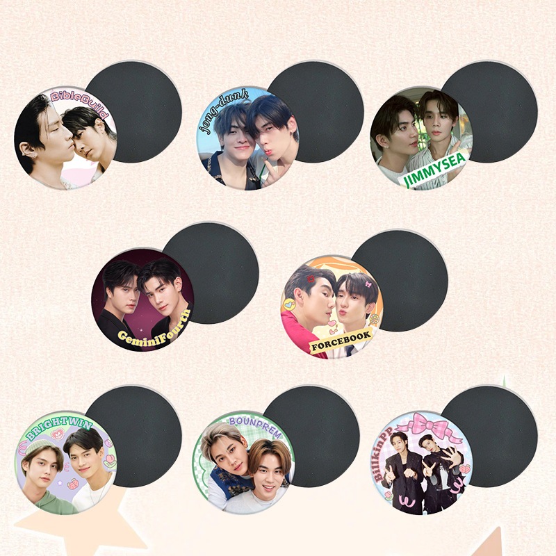 พร้อมส่ง ที่ติดตู้เย็น ขนาด 6*6 CM มีหลายลายให้เลือก BUS เจมโฟ้ด จุงดัง ฟอสบุ๊ค จิมมี่ซี มาใหม่ (ต่อชิ้น)
