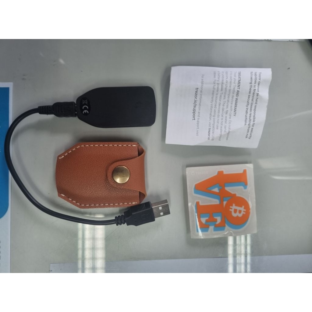 Hardware wallet TREZOR