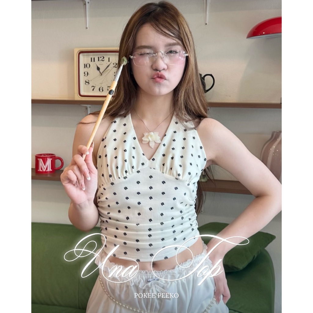POKEE | UNA TOP เสื้อคล้องคอ จุดดอกไม้!