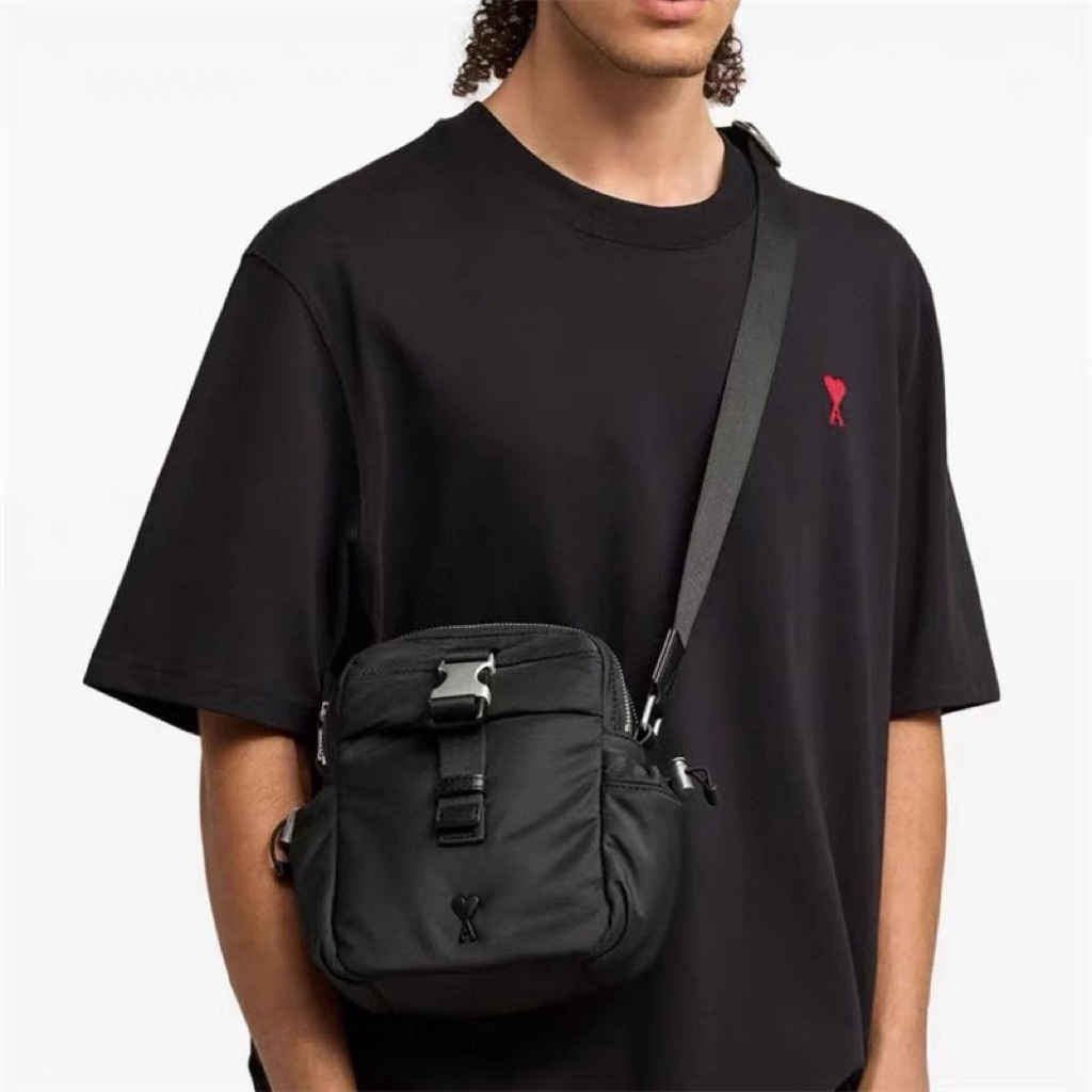 AMIกระเป๋าสะพายข้างชายและหญิง