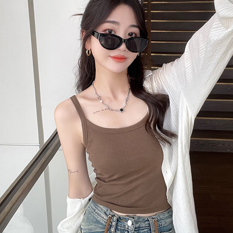 เสื้อสายเดี่ยว (S-3XL) ทรงครอป มีบราในตัว เหมาะกับสาวๆสายเที่ยวสายไปคาเฟ่ สีสันสดใส ผ้าใส่แล้วไม่ร้อ