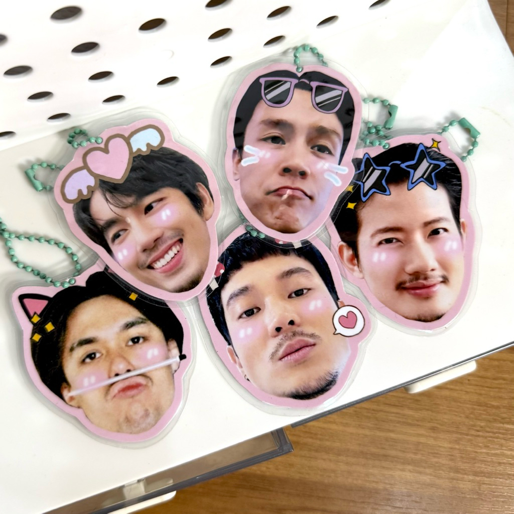 พวงกุญแจ 5 ชิ้น 4kings วัยหนุ่ม 4 kings จี๋ สุทธิรักษ์ เฟย ภัทร ทู ท็อป แม็กซ์ 4 kings 2 อาชีวะ ยุค 