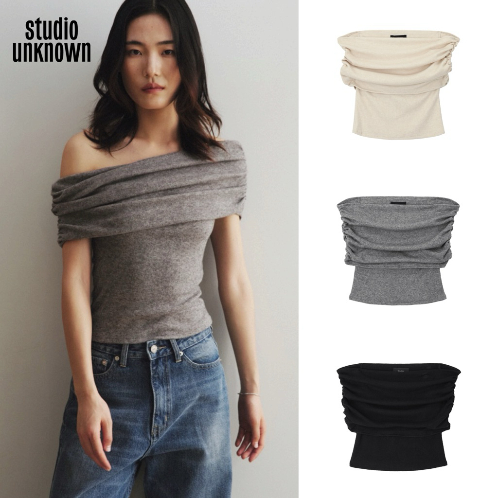 STUDIO UNKNOWN - Dana Off-The-Shoulder Top เสื้อปาดไหล่ผ้าวูลผสม