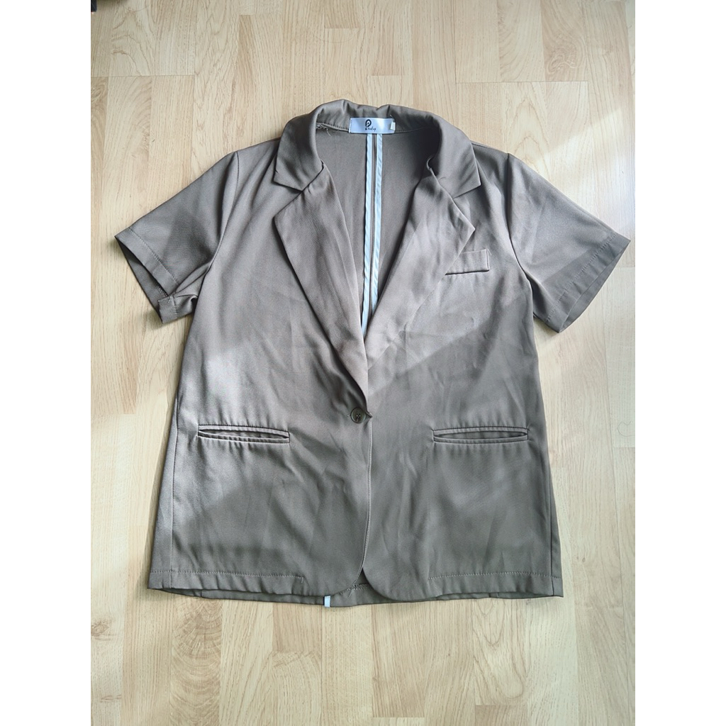 ส่งต่อเบลเซอร์ แบรนด์pradap