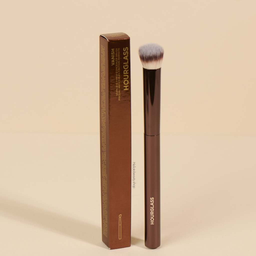 Hourglass Vanish™ Seamless Finish Concealer Brush