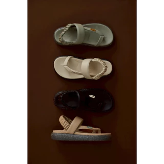 PUFFSHOES.OFFICIAL : Walkie Comfy Sandal