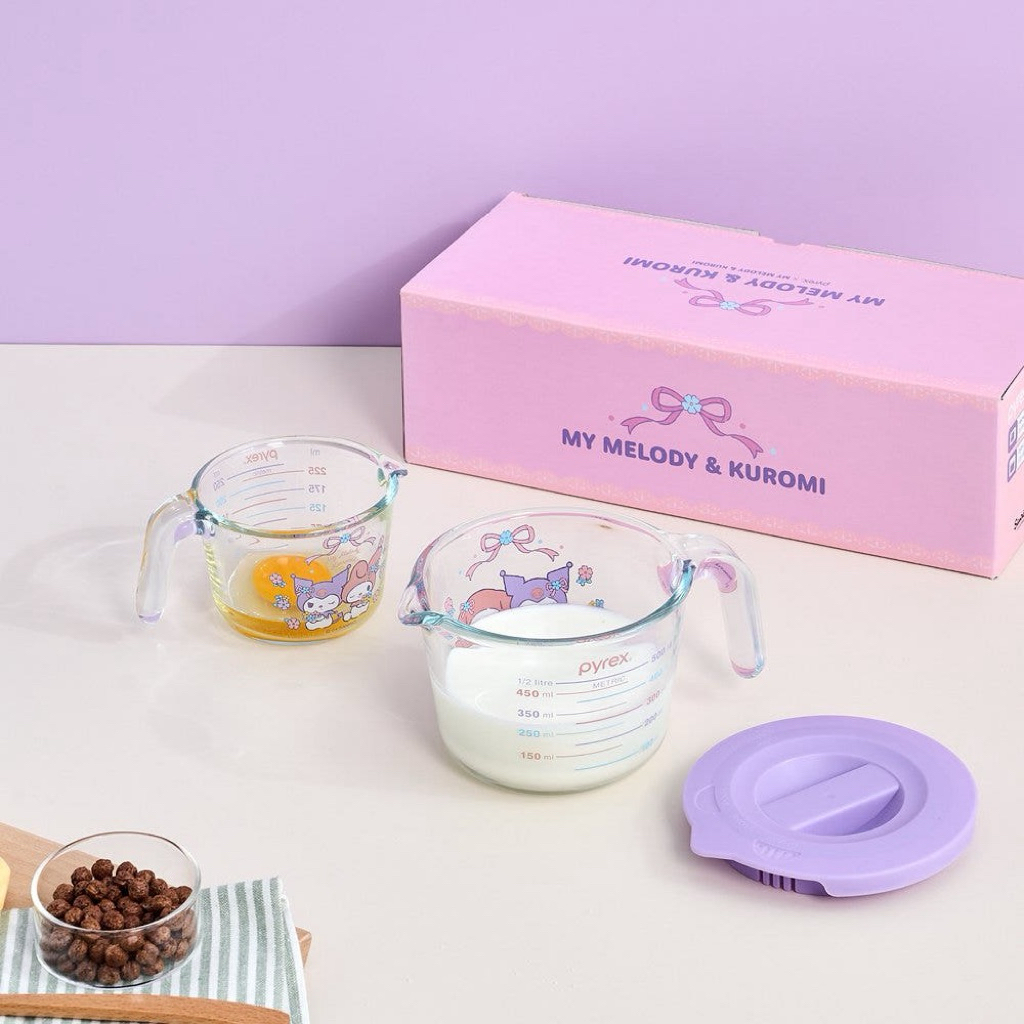 ❣️พร้อมส่ง❣️ [Pyrex] Pyrex My Melody & Kuromi Measuring Cup Set (2P) | ชุดถ้วยตวง Pyrex ลายมายเมโลดี