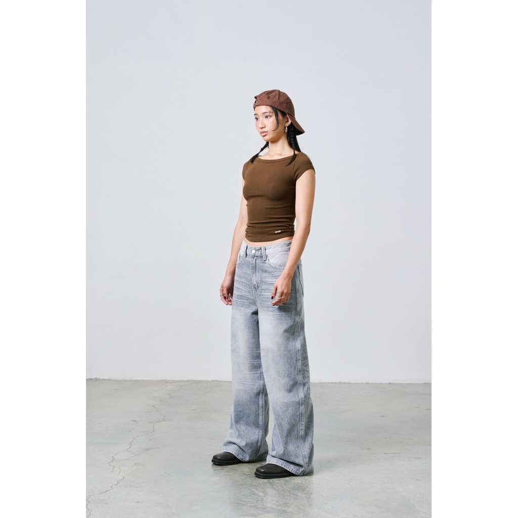 AMUSE BKK - Dennis Jeans กางเกงยีนส์เฟด ทรงกระบอกตรง