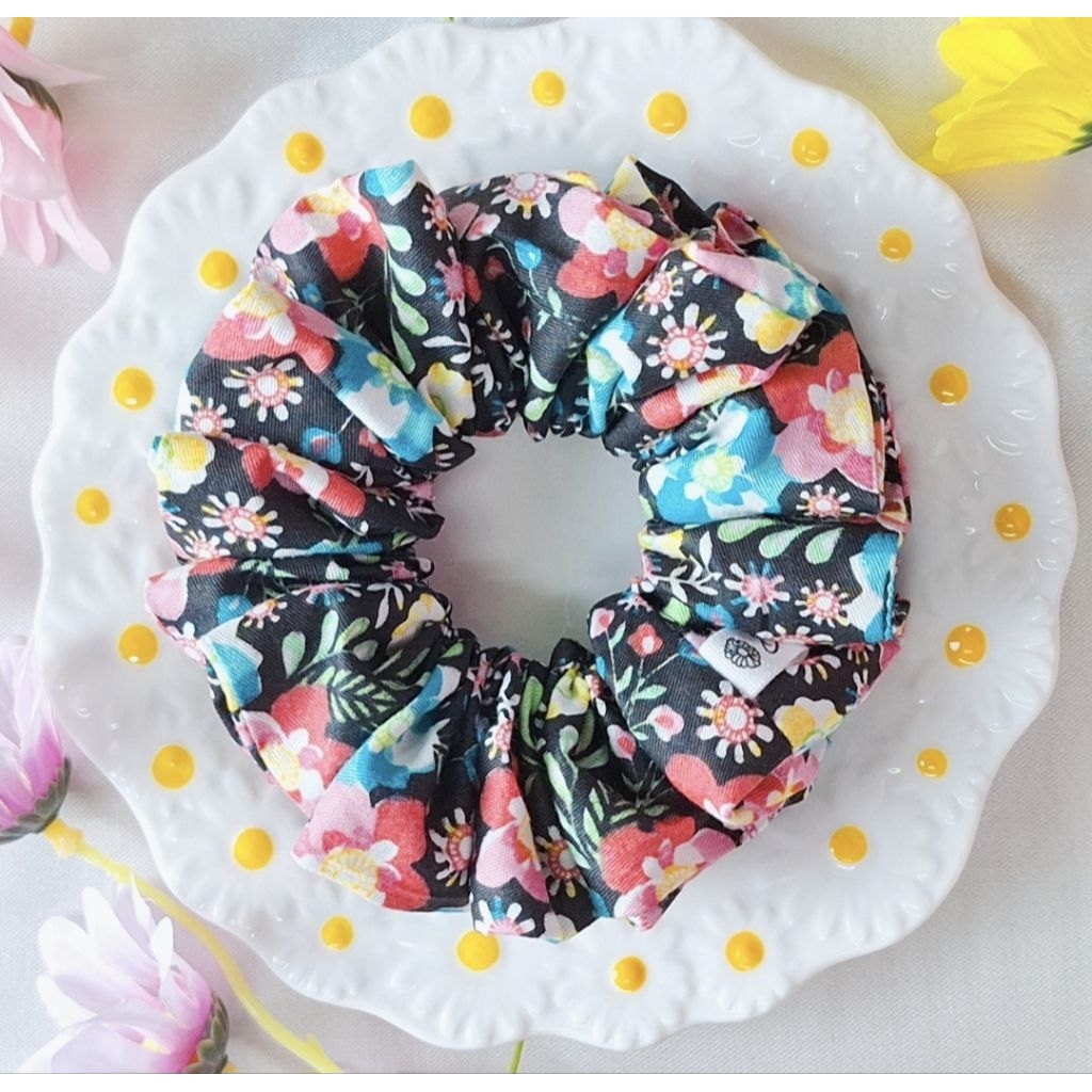#scrunchies size L#โดนัทมัดผม#ยางมัดผม#Bameescrunchies#ยางมัดผมสวยๆ#ยางมัดผมน่ารัก#ผ้าผูกผม#ผ้ามัดผม#handmade#diy
