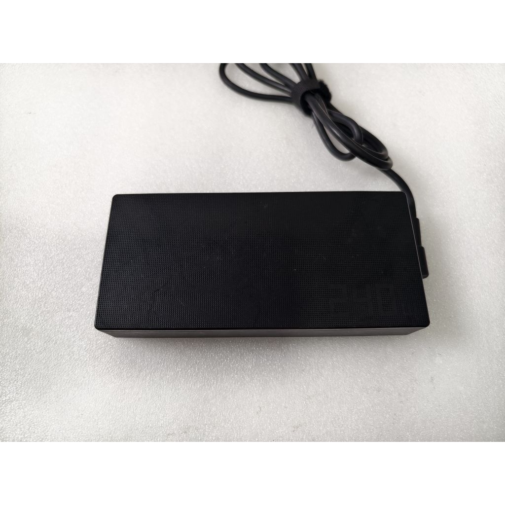 ASUS 240W 20V 12A Model : ADP-240P1A หัว 6.0*3.7mm ของแท้

