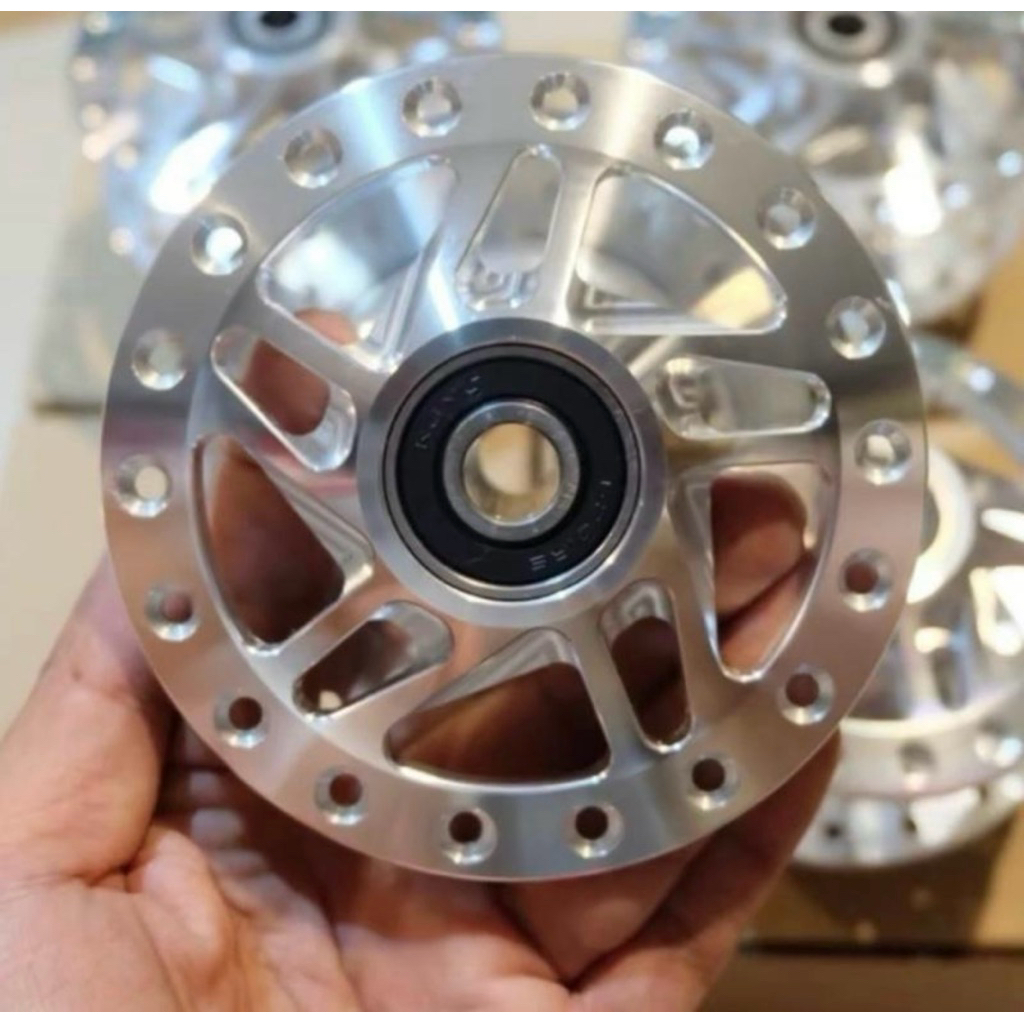 ดุมหน้าลีโอ cnc ลาย 5 ก้าน พร้อมลูกปืนครบชุด แข็งแรง และสวยงาม สามารถนำไปแปลงใส่ได้หลายรุ่น