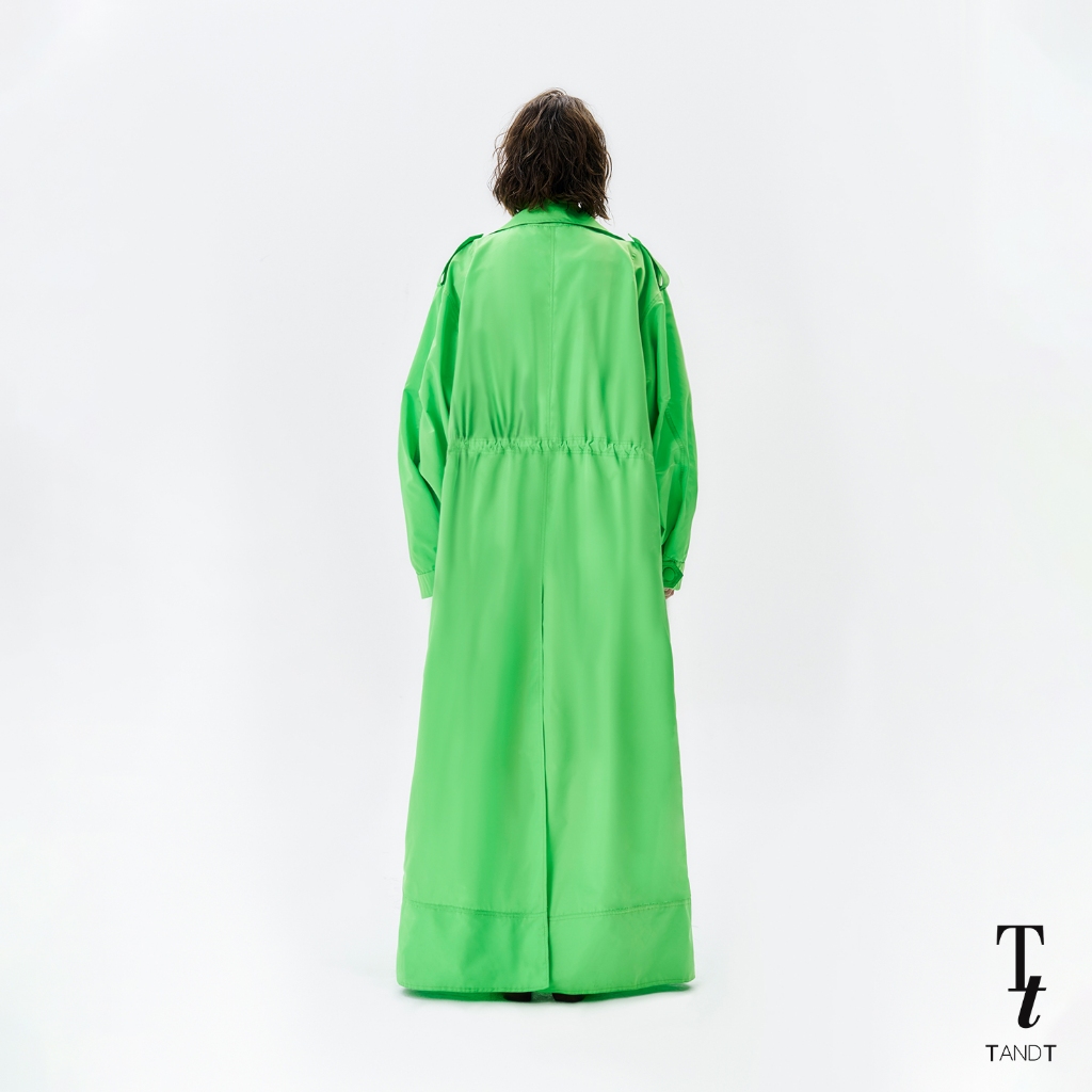 TandT - BERKLEY I COAT - HOODED DRAWSTRING WAISTBAND NYLON RAIN COAT เสื้อโค๊ทมีหมวกตัวยาวแขนยาว กันลม-ฝน ตกแต่งเส้นรูด — صورة 3