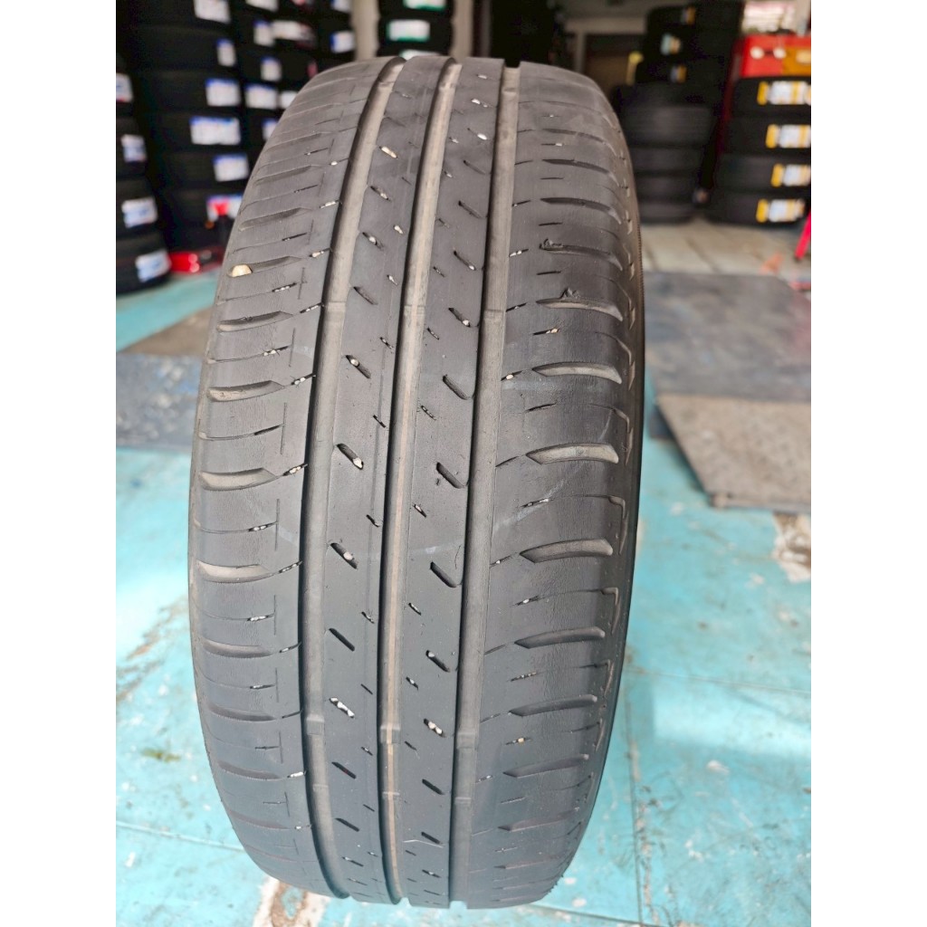 ยางเปอร์เซ็นต์ ฺBridgestone ECOPIA EP150 ขนาด  205 55 R17 ปี 22 เส้นละ 400 บาท