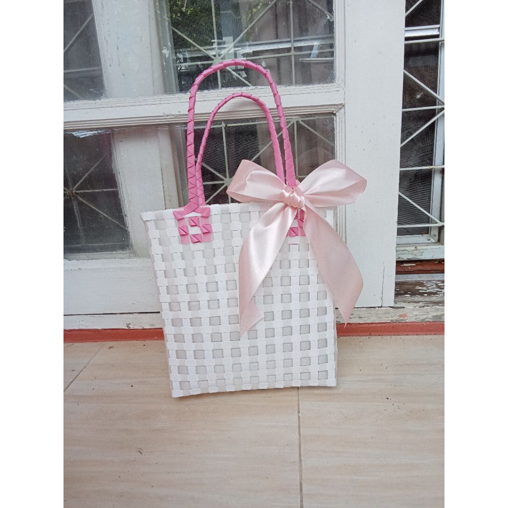 ตะกร้าน่ารักสำหรับใส่เอกสาร แทปเล็ต แฟ้ม เอกสารa4