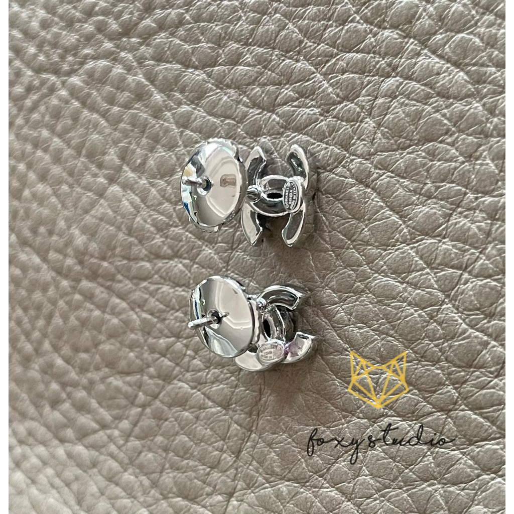 ต่างหูรุ่น mini Crystal Earrings VIP รุ่นขายดี ไซส์มินิ1cm (linkใหม่ค่ะ กดดูรีวิวรวมของร้านได้เลยนะคะ🙏🏻) - รูปที่ 3