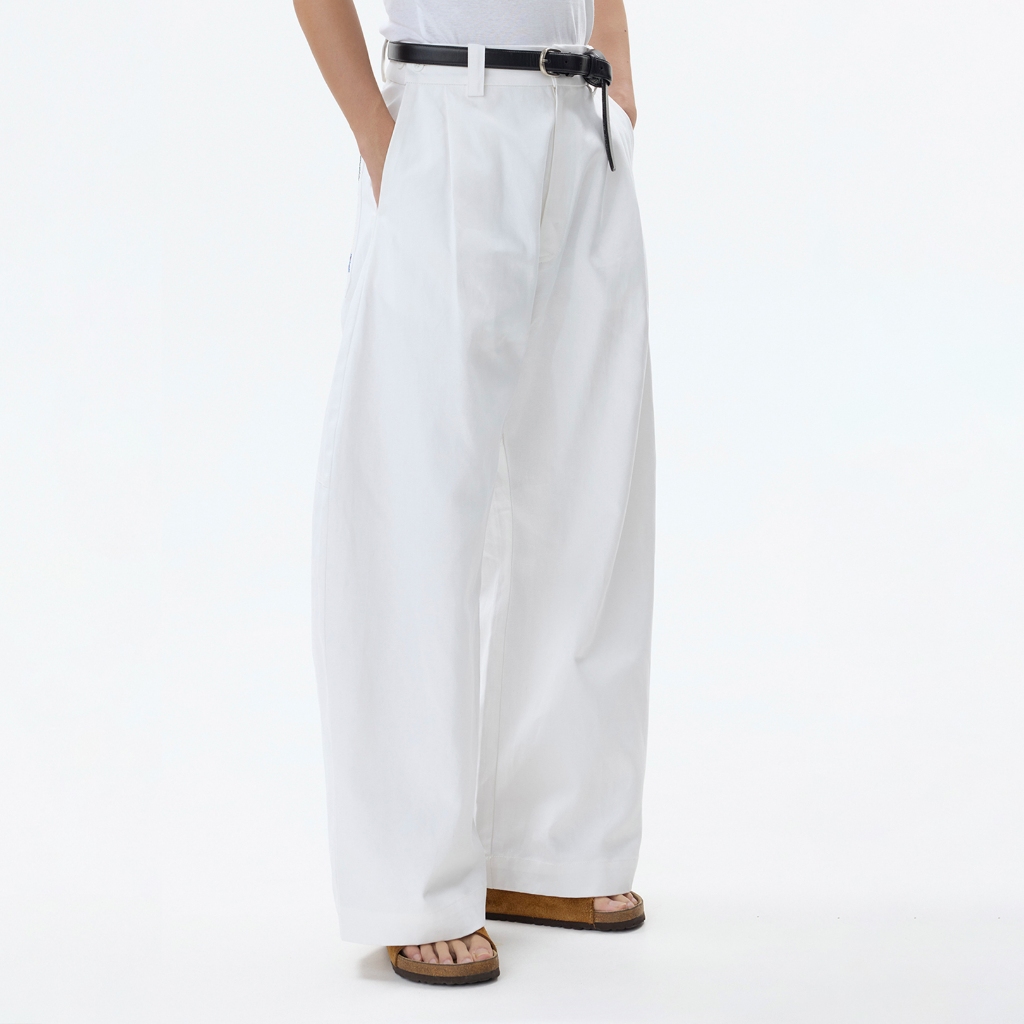GROOVY BOY PANTS (WHITE) - กางเกงขายาว ทรงหลวม
