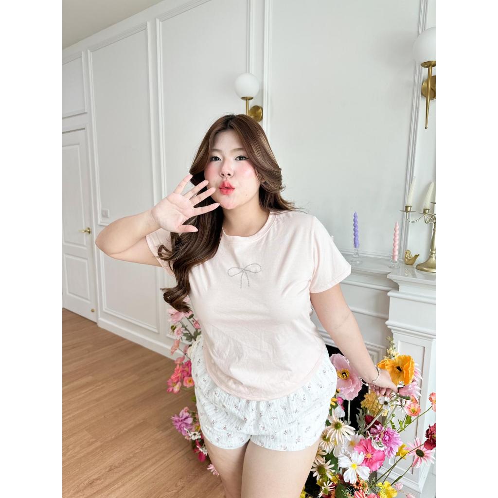 7.7 | Emma Basic Tee เสื้อยืดเบสิค ลายเพชร🩷🪽 - clarine_bkk