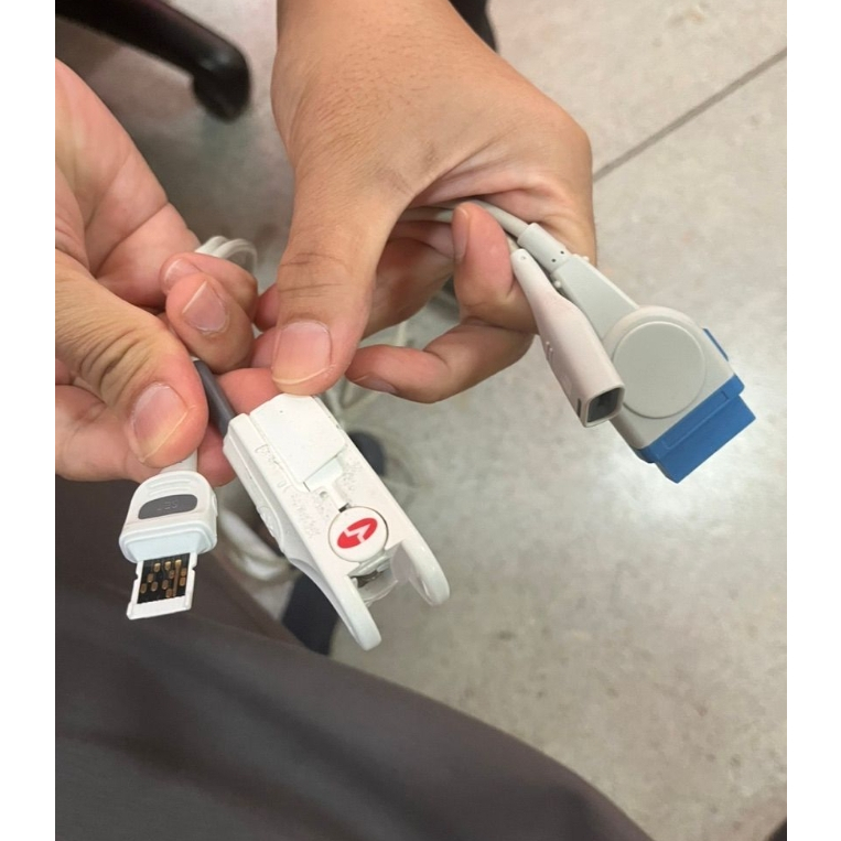 สาย ECG แบบแยกส่วนที่เข้ากันได้กับ CARESCAPE Monitor B450 ครับ