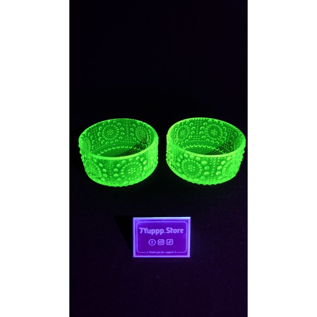 ชามขนม ยูเรเนียม Grapponia  แบรนด์ Riihimäen Lasi จากฟินแลนด์ ,Uranium Glass (ใบละ)
