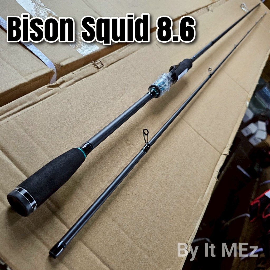 [ ของแท้ ]  คันตกหมึก 🦑 กราไฟท์ Bison Squid สควิด 8.6 ฟุต 2 ท่อน [รุ่นใหม่] เหมาะสำหรับ ตกหมึก ตกปลา
