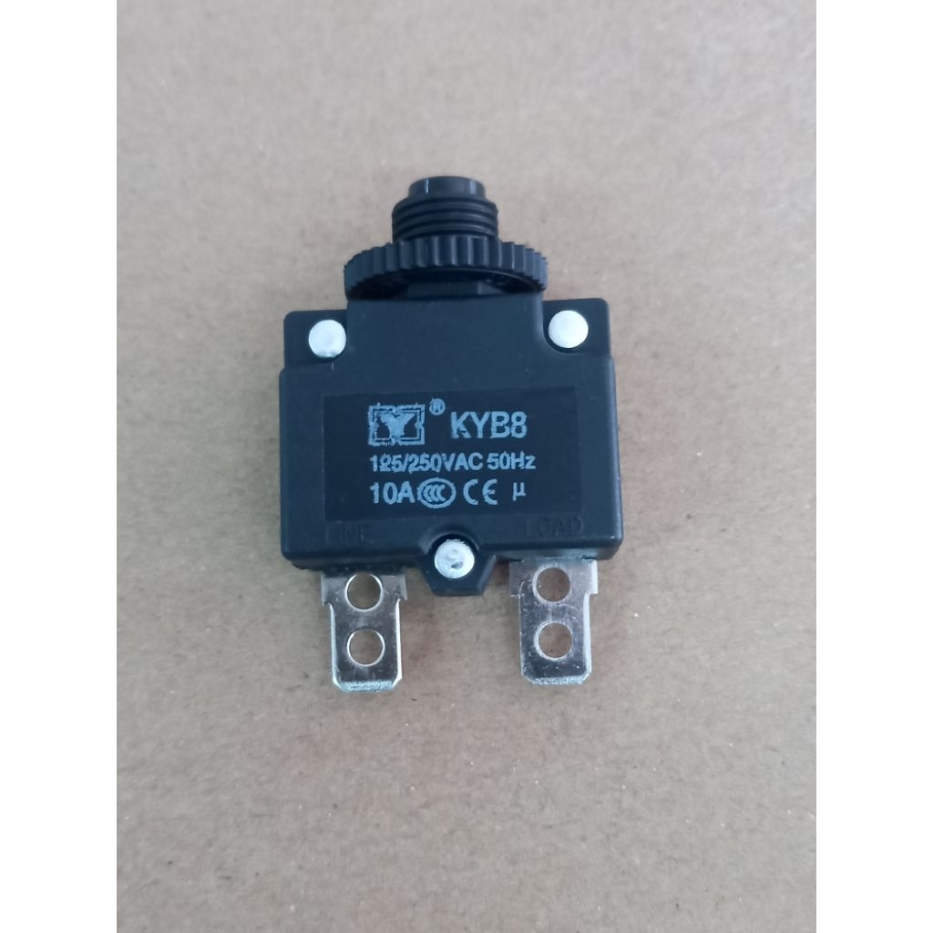 ส​วิทช์​ #โอเวอร์​โหลด​ 10A​ 220V (E12819)