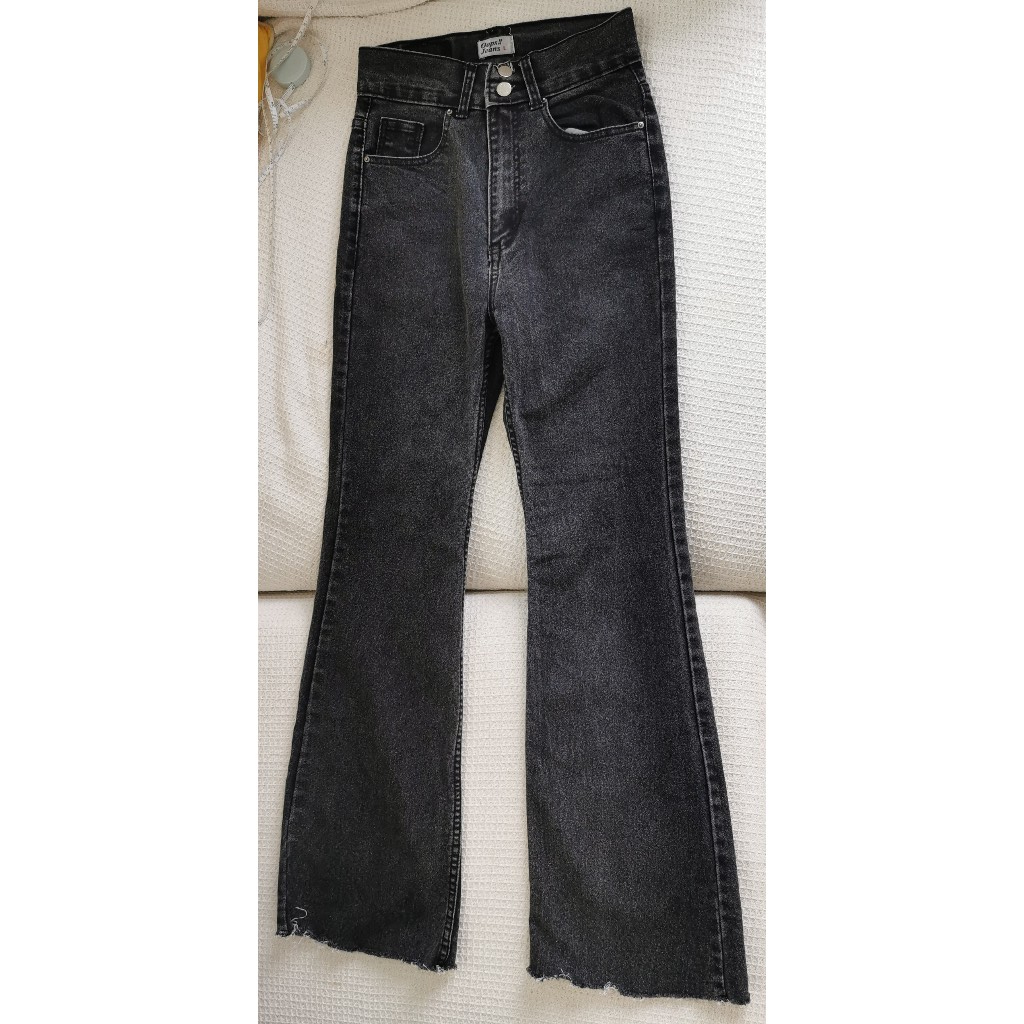 [มือสอง] ส่งฟรี กางเกงยีนส์ Oops Jeans เอวสูง ขาบาน ปลายรุ่ย สีดำวินเทจ เอว 26” ยาว 42”
