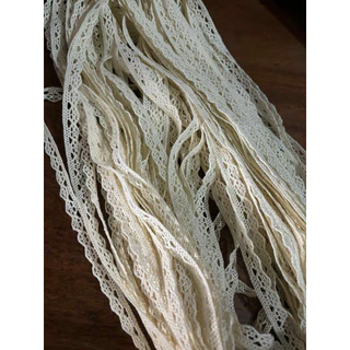 ลูกไม้ถัก กว้าง 15มิล ยาว10หลา/ราคา90บาท