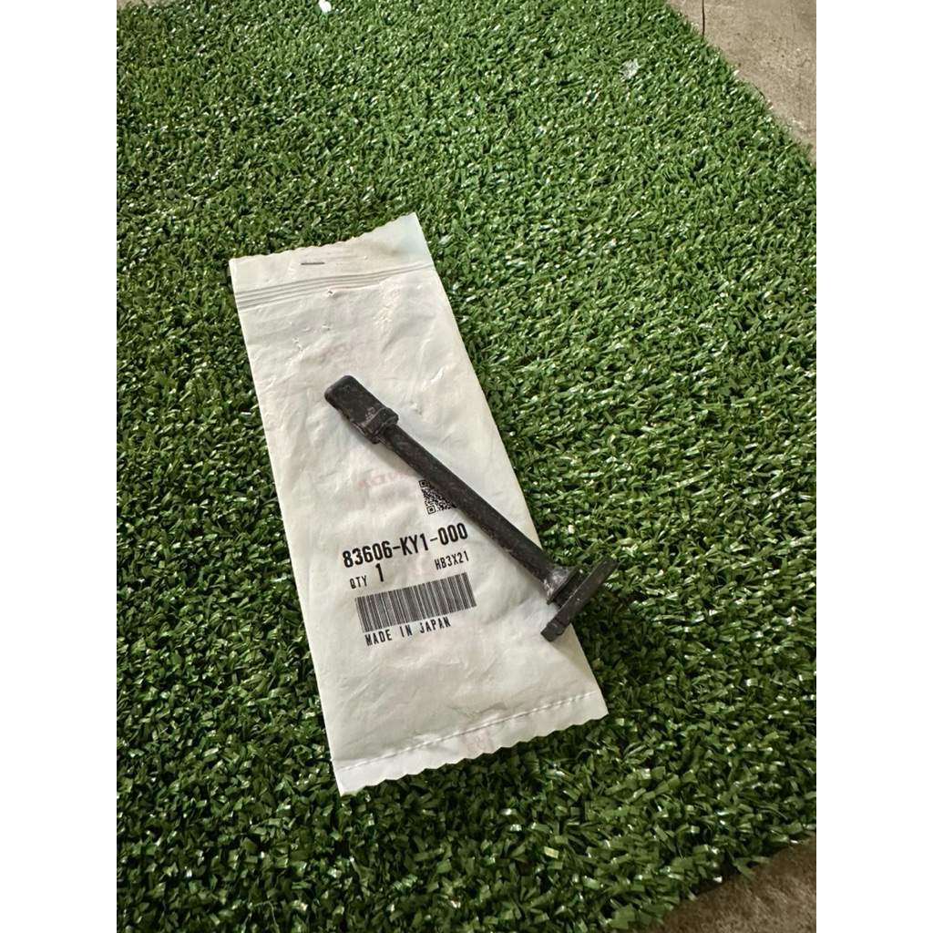 ยางรัดกล่องเครื่องมือNSR150RRW-SP/N-PROแท้ศูนย์