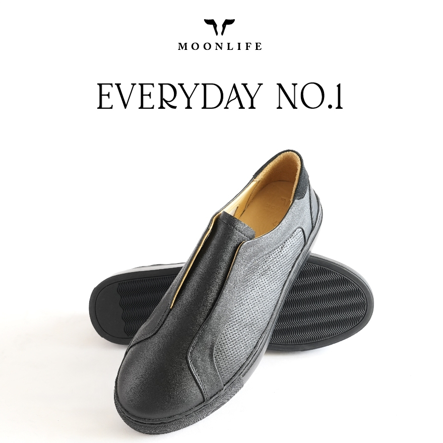 Moonlife Everyday Black No.1 รองเท้าหนังวัวแท้