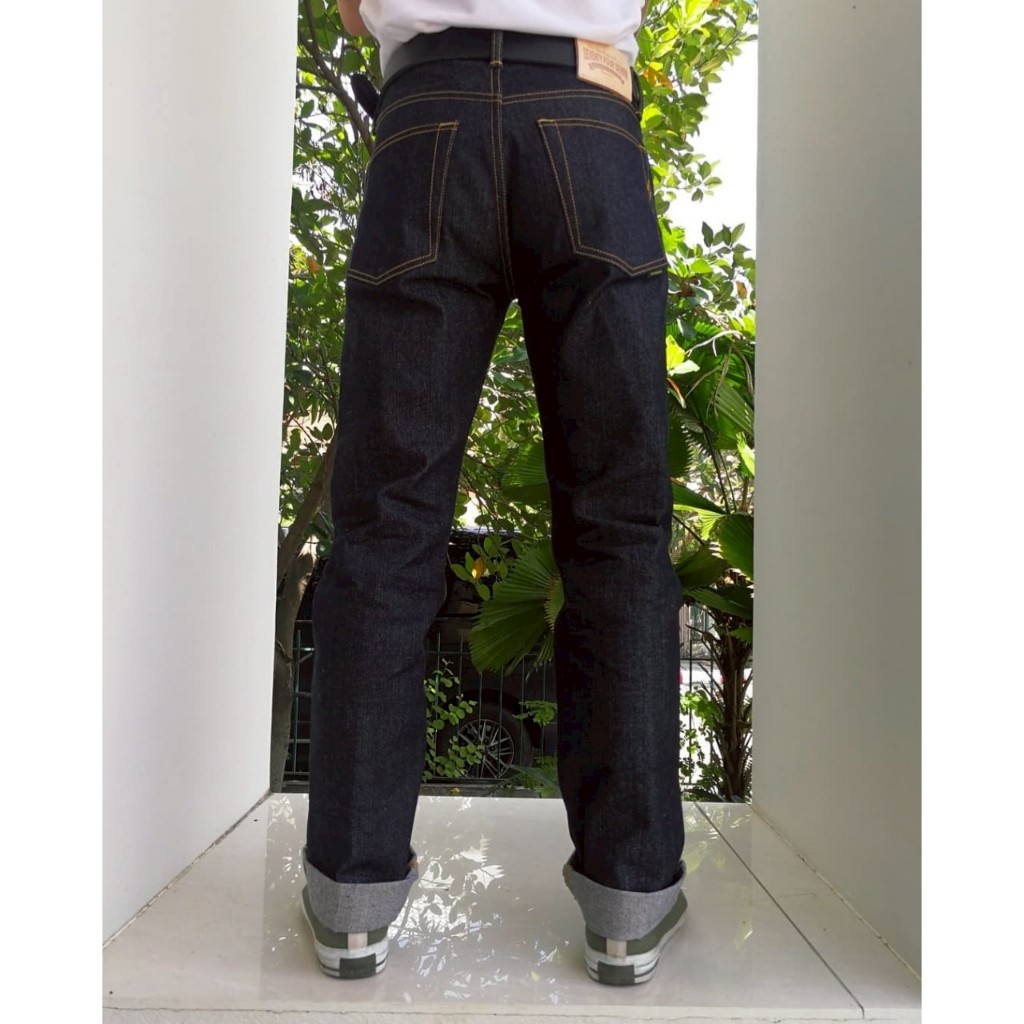 74Denim รุ่นอัศนี ทรงกระบอกเล็ก,ตรง 15Oz. สีมิดไนท์