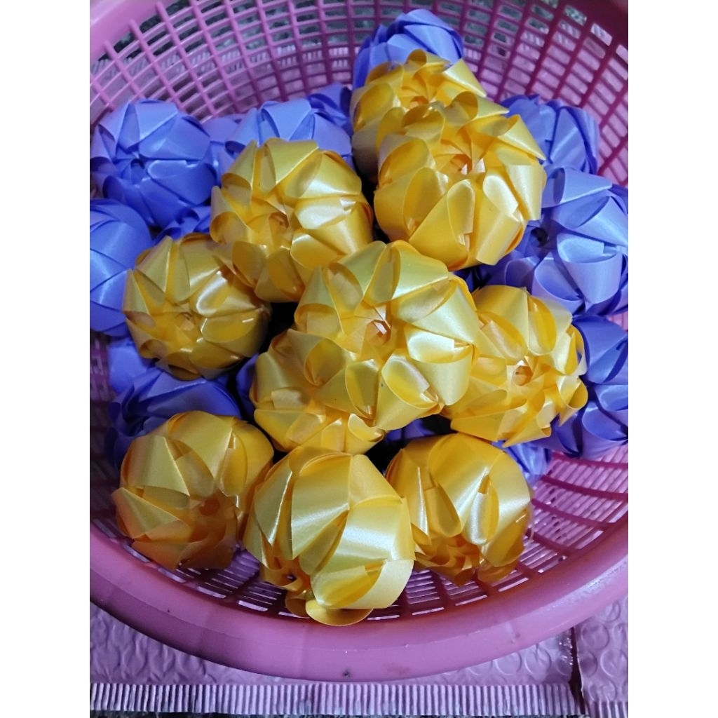 เหรียญโปรยทานเกสรดอกบัวพร้อมส่ง20ดอก/ชิ้น