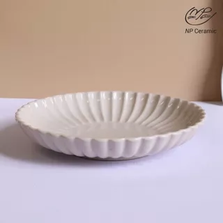 [ลดสูงสุด 80%] NP Ceramic จานเซรามิค จานเปลือกหอยสีเบจ สวยหรู