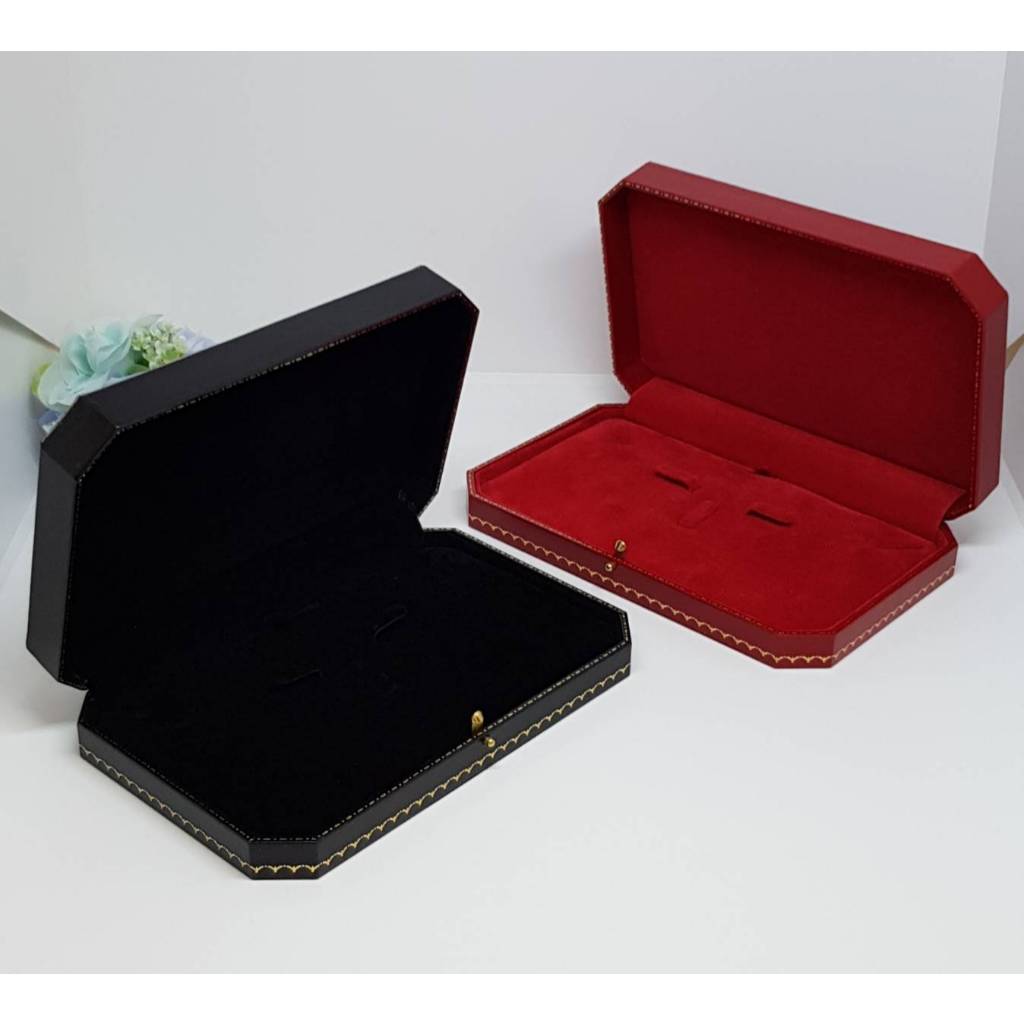 กล่องคาเทียร์ สังวาลย์ จัดเก็บชุดเครื่องประดับ รหัส CT025