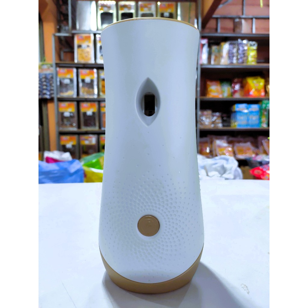 เกลด Glade เครื่องพ่นสเปรย์อัตโนมัติ พร้อมถ่าน 2 ก้อน (ไม่มีน้ำหอม) สามารถใช้ร่วมกับรีฟิล(น้ำหอม) หลายยี่ห้อ