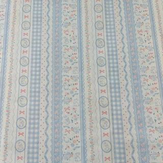 ผ้าคอตตอน 100% cotton poplin ตัดขายเป็นเมตร หน้ากว้าง 145 เซนติเมตร ลาย Rabbit bow flower