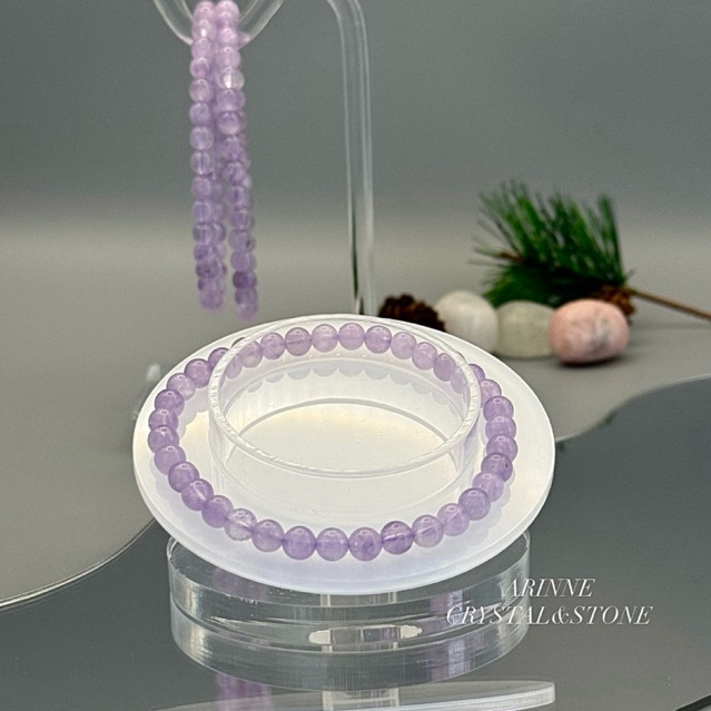 "A'RINNE" กำไลหิน Lavender Amethyst ลาเวนเดอร์ อเมทิสต์ “เสริมสมาธิ คลายความกังวัล” หินแท้100% 6 mm