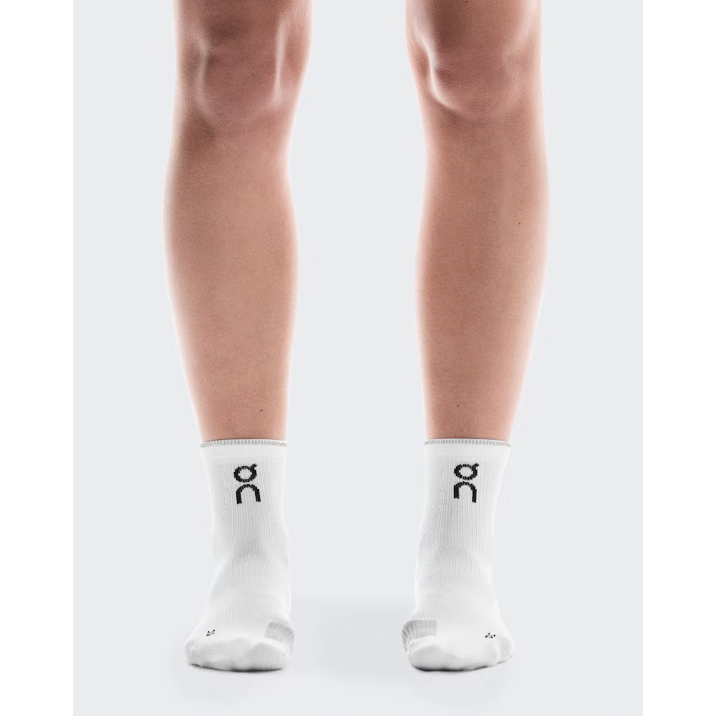 Conceptone Performance Run Sock Mid White Glacier (M) ถุงเท้า