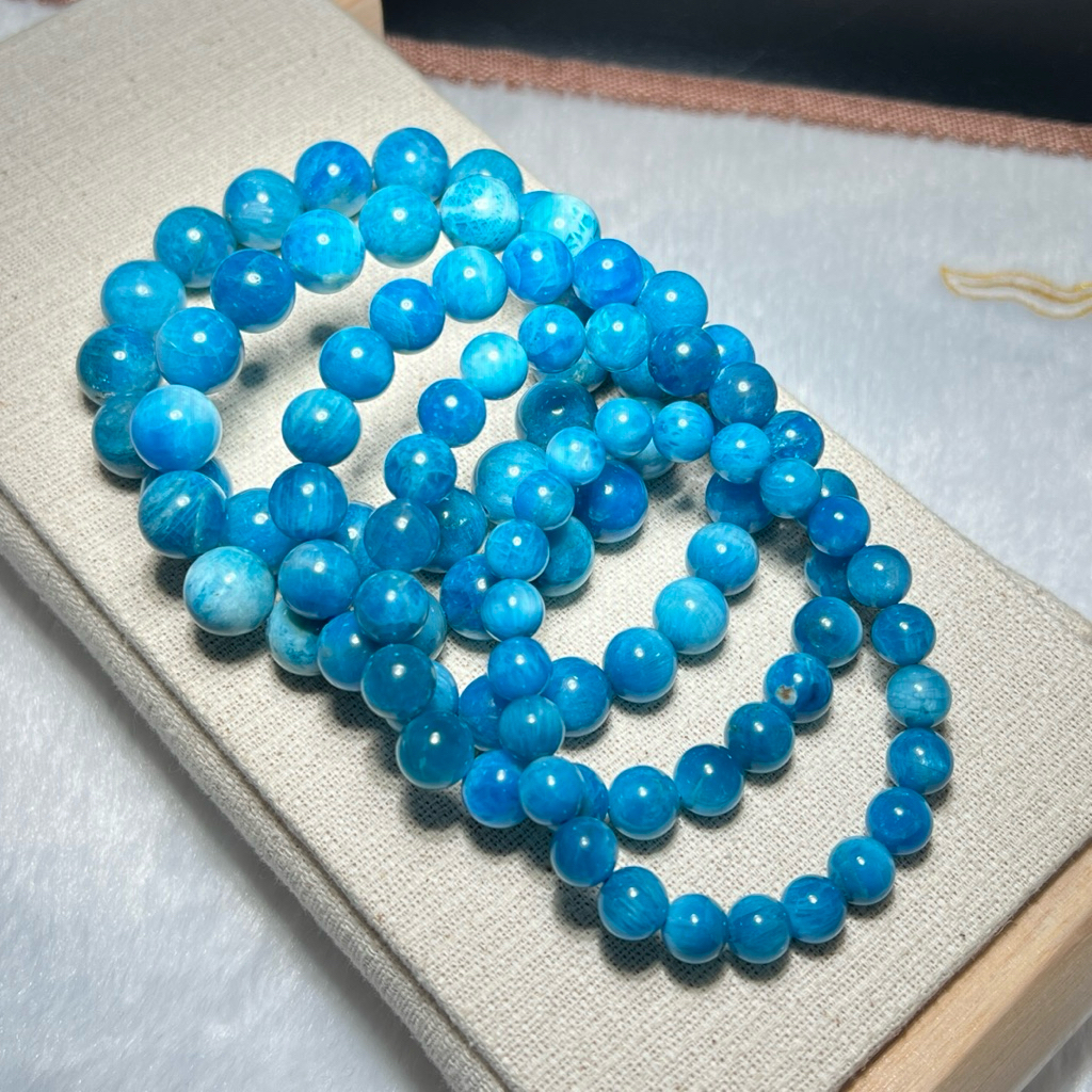 กำไลข้อมือ บลูอพาไทต์(Blue Apatite)