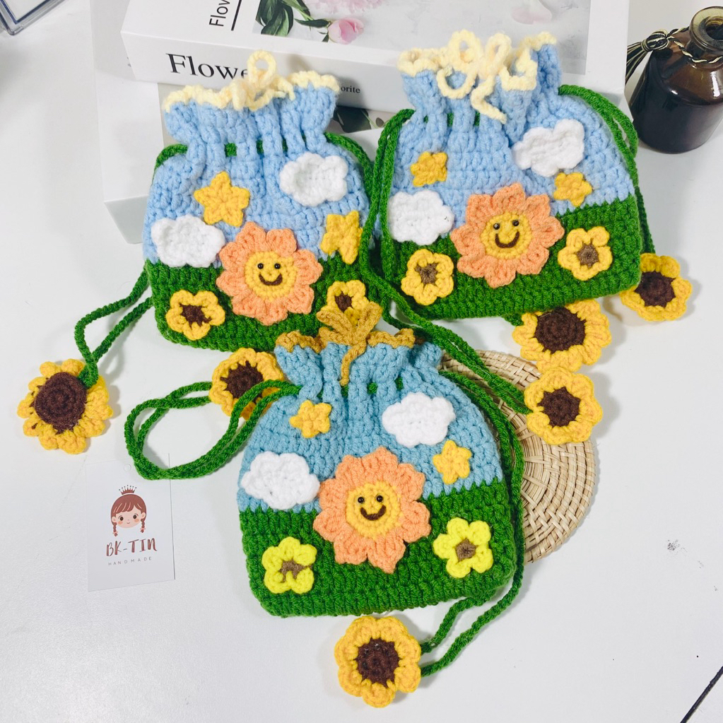 🐻 กระเป๋าใส่เหรียญ 🐻 🌻•BK-TIN HANDMADE• ลายการ์ตูน 🧶กระเป๋าใส่เหรียญ ใส่บัตร ใส่ของจุ๊กจิ๊กงาน  ใส่หูฟังไร้สาย ใส่เงิน