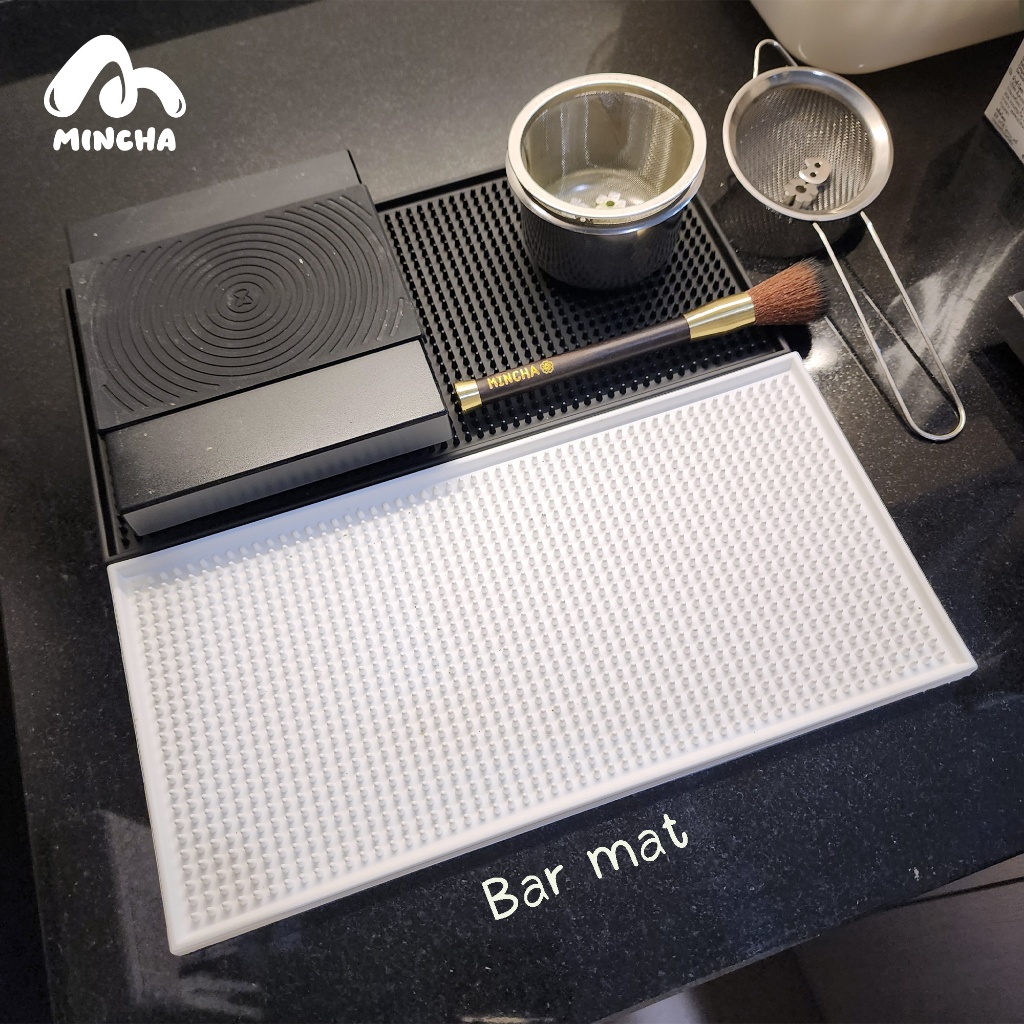 Bar Mat แผ่นยางกันลื่น 15x30 cm สีขาว/ดำ