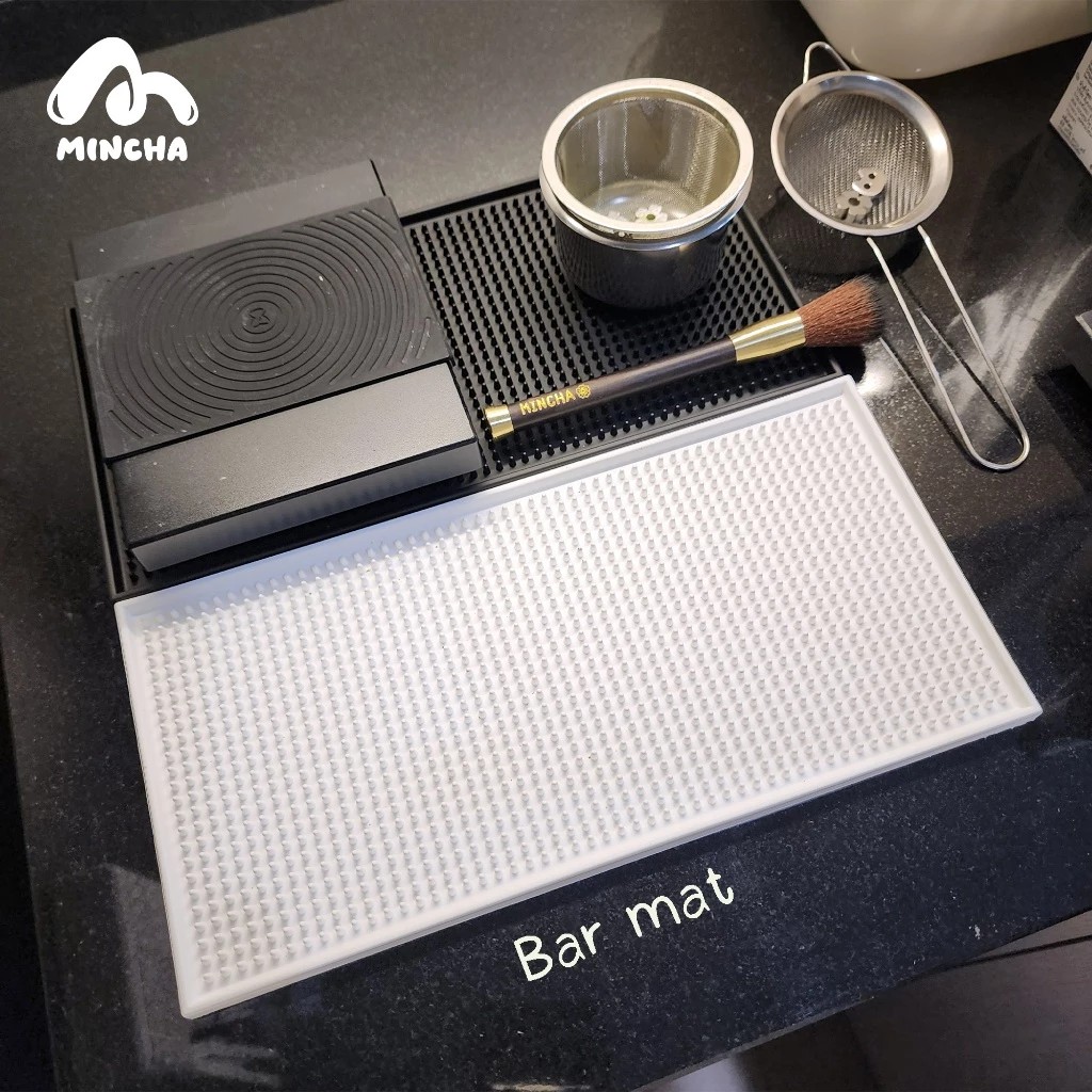 Bar Mat แผ่นยางกันลื่น 15x30 cm สีขาว/ดำ