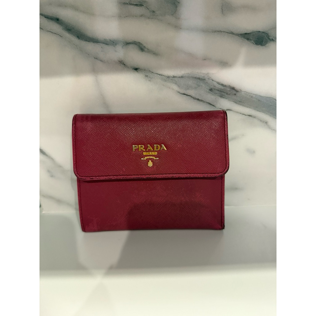 กระเป๋าสตางค์ Prada แท้ จากShop ที่ลอนดอน
